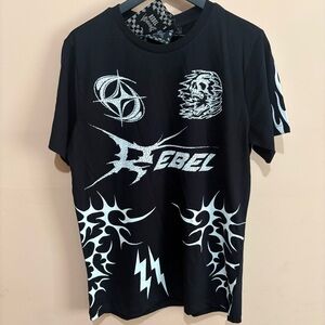 Rebel Vengeance Skull Tribal Graphic Tee NWT Black L